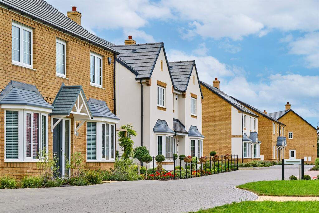 Additional image 13 of Bullens Green Lane, Colney Heath, St. Albans
