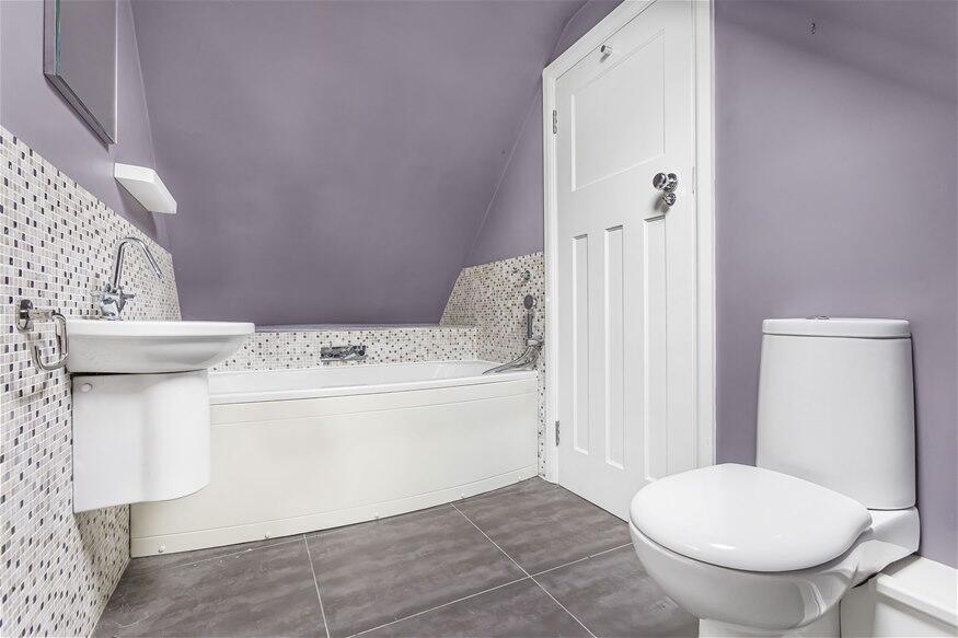 Additional image 16 of Roundwood Park, Harpenden, AL5