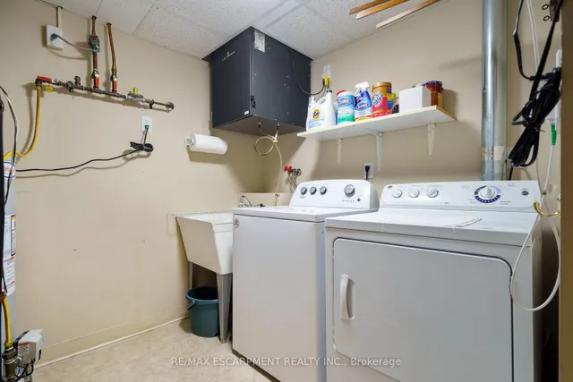 Additional image 34 of 77 Governors Rd Unit 102