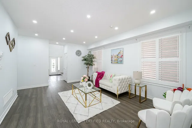 Additional image 7 of 335 Bessborough Dr