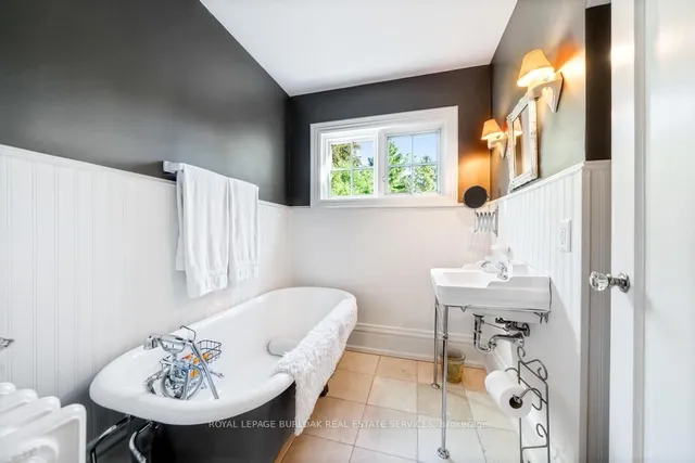 Additional image 25 of 3104 First St