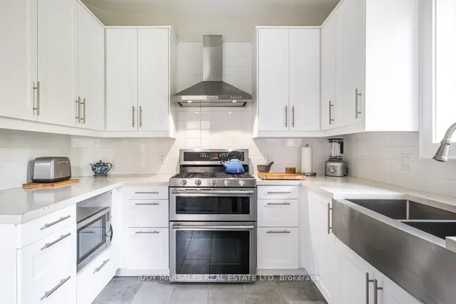 Additional image 36 of 125 Delaware Ave