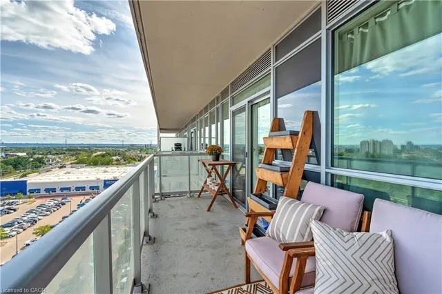 Additional image 20 of 2081 Fairview St Unit 1003