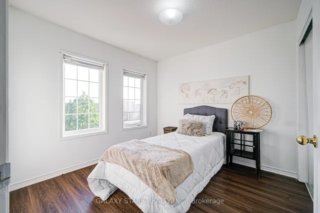 Additional image 31 of 1049 Kennedy Circ