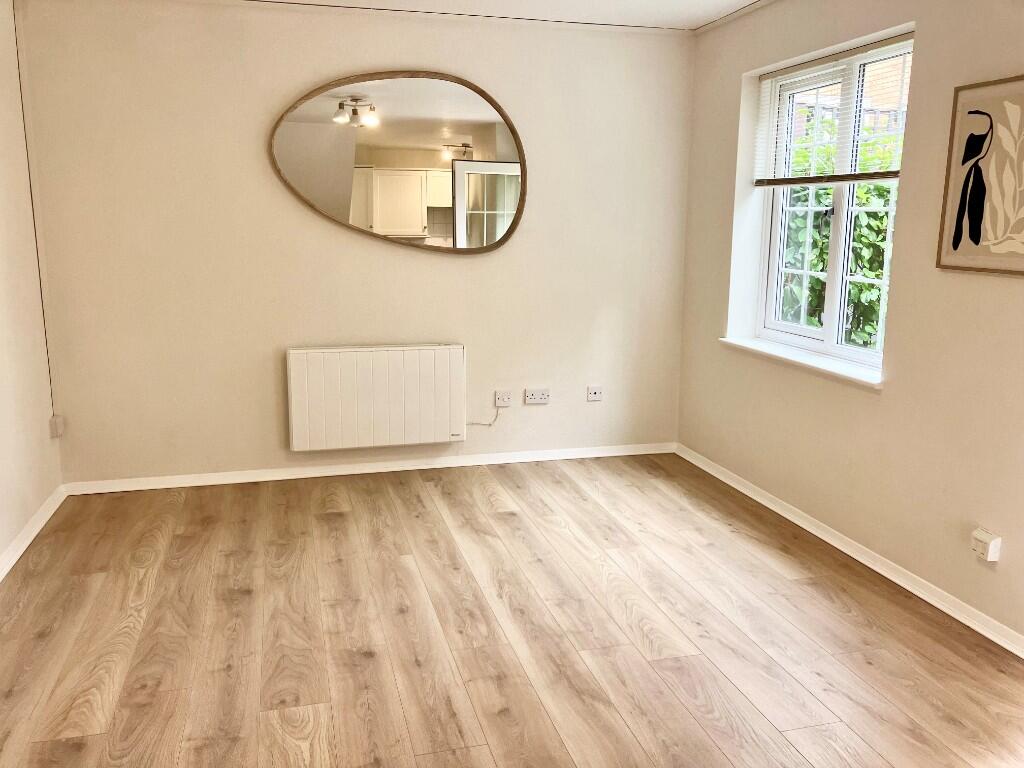 Additional image 4 of Larkswood Rise, St. Albans, Hertfordshire, AL4 9JU