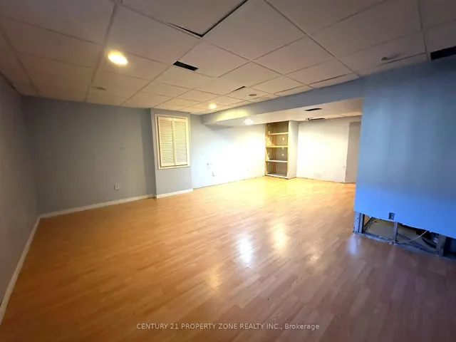 Additional image 21 of 1889 Upper Wentworth St Unit 35