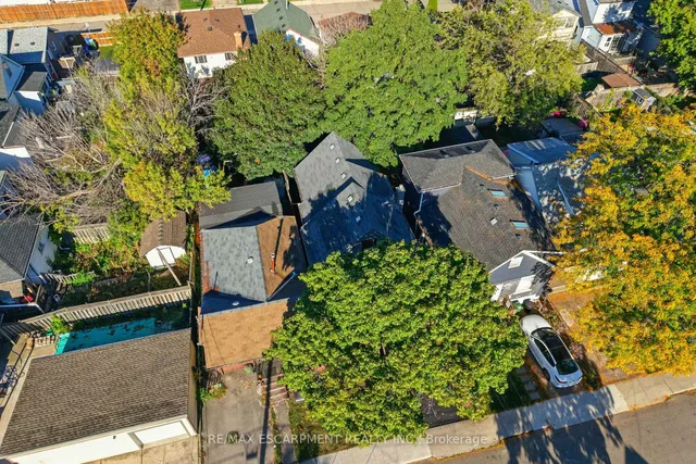 Additional image 49 of 9 ALICE St