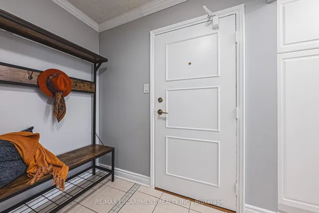 Additional image 3 of 2055 UPPER MIDDLE Rd Unit 1403