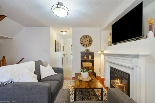 Additional image 9 of 14 Fox Run