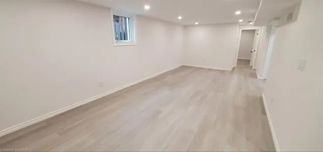 Additional image 15 of 60 Champlain Ave Unit Main Floor