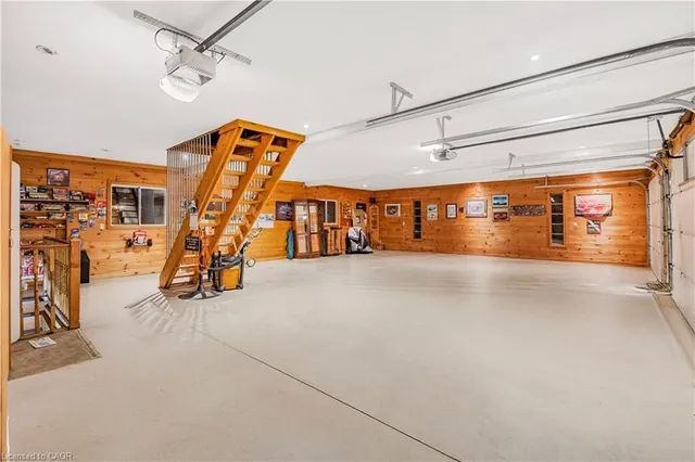 Additional image 28 of 94 Highway 8