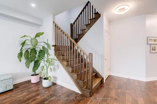 Additional image 18 of 23 Colorado Blvd