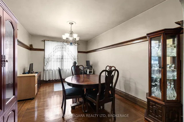 Additional image 13 of 154 Melrose Ave