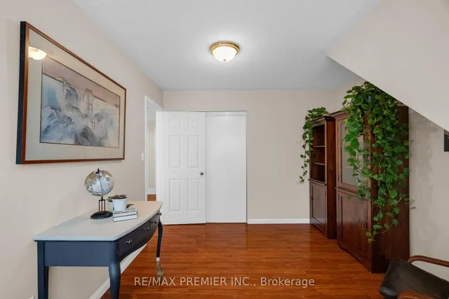 Additional image 38 of 920 McDuffe Cres