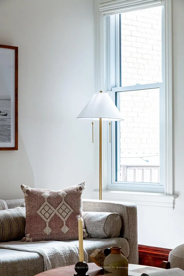 Additional image 11 of 27 Steven St