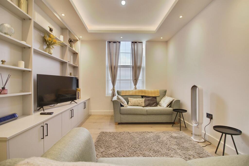Additional image 16 of Stonehills, Welwyn Garden City