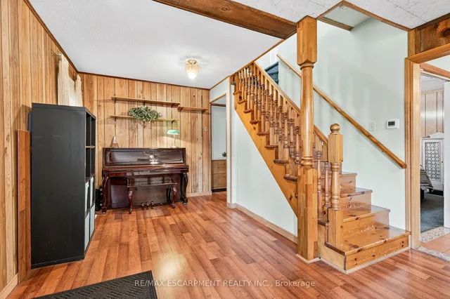 Additional image 8 of 146 Normanhurst Ave