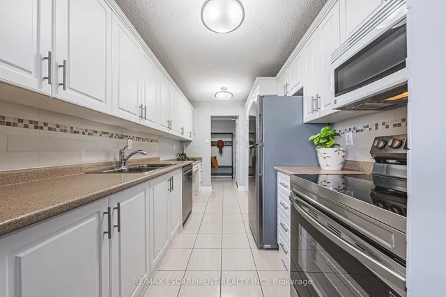 Additional image 6 of 2055 UPPER MIDDLE Rd Unit 1403