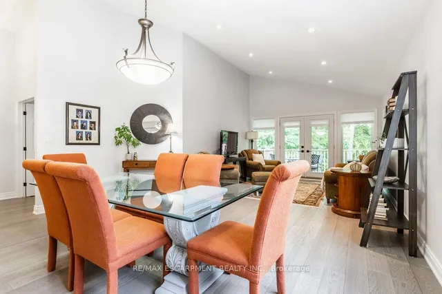 Additional image 33 of 1095 Skyview Dr Unit 2