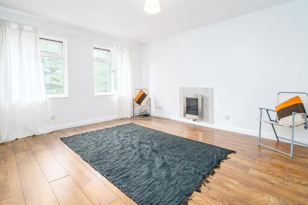 Additional image 2 of Ramblers Way, WELWYN GARDEN CITY