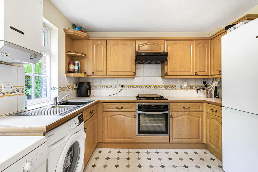 Additional image 6 of Longcroft Gardens, Welwyn Garden City, AL8