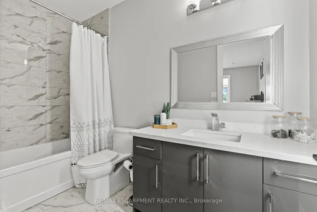 Additional image 24 of 44 Leckie Ave