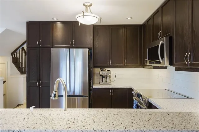 Additional image 16 of 615 Rymal Rd Unit 49