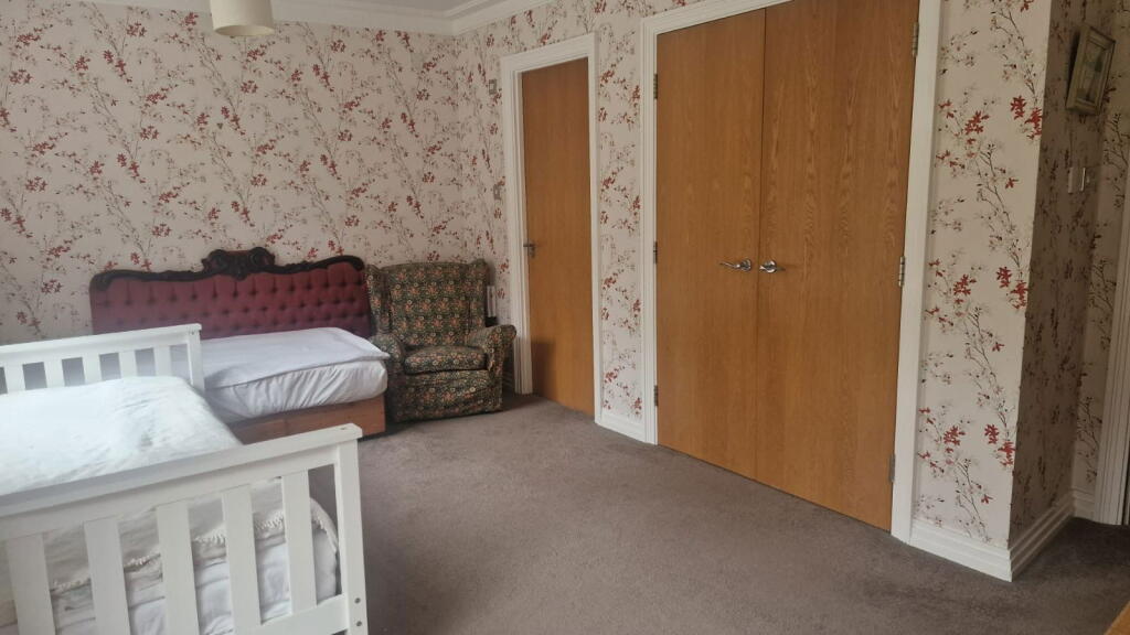 Additional image 10 of Yew Tree Road, Moseley, Birmingham, B13 8NF