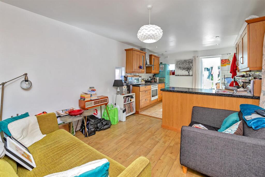Additional image 5 of Highfield Road, Sandridge, St. Albans