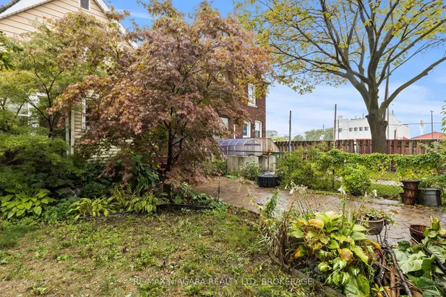 Additional image 28 of 154 Melrose Ave