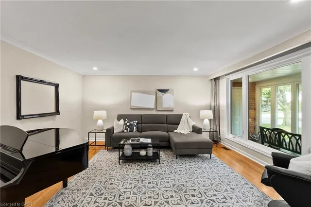 Additional image 9 of 3239 Sprucehill Ave