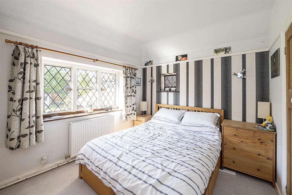 Additional image 7 of Lyndhurst Drive, Harpenden