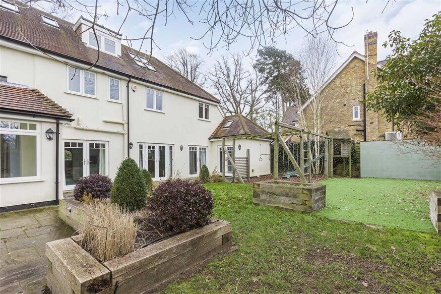 Additional image 28 of Roundwood Park, Harpenden, AL5