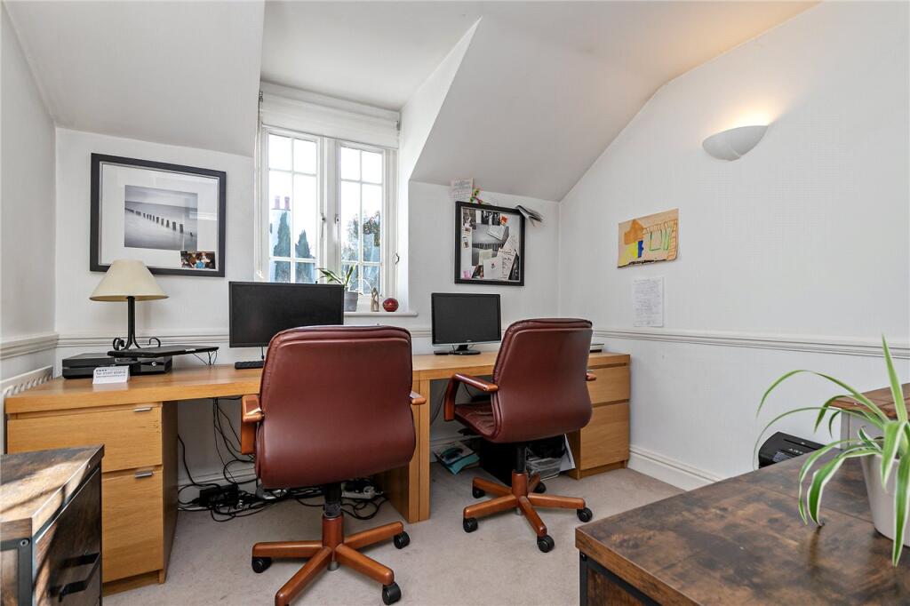 Additional image 21 of Halls Close, Hobbs Hill, Welwyn, AL6