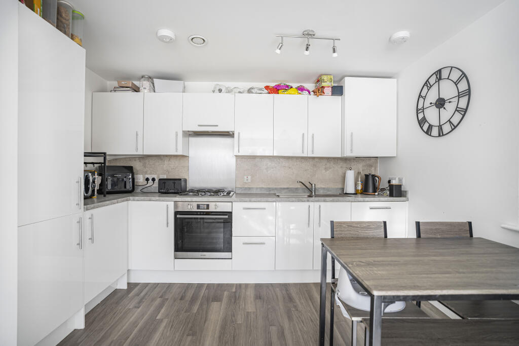 Additional image 5 of Blossom Drive, Welwyn Garden City, AL7