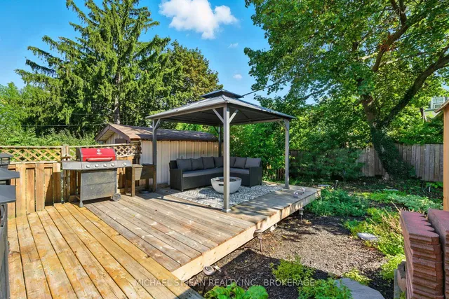 Additional image 42 of 313 Graham Ave