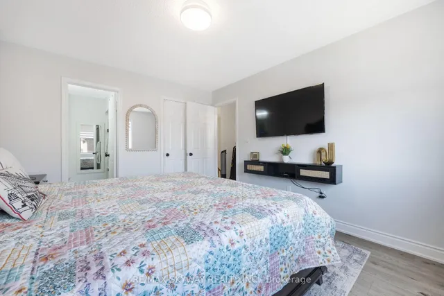 Additional image 28 of 1570 Cartwright Cres