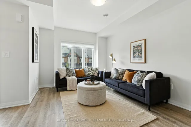 Additional image 10 of 9 Laguna Village Cres