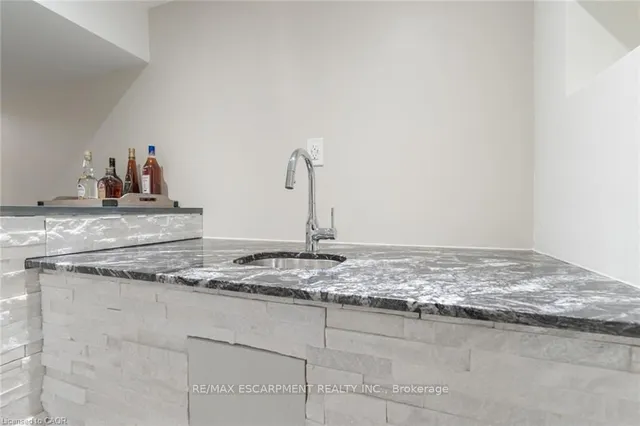 Additional image 25 of 89 Keystone Cres