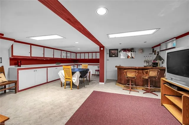 Additional image 31 of 27 Paradise Rd