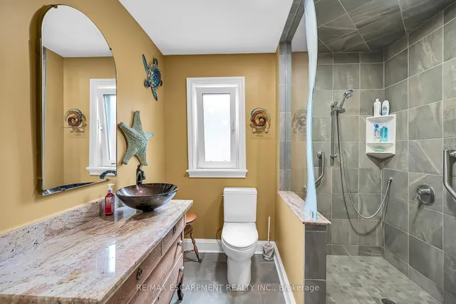 Additional image 21 of 248 East 12th St