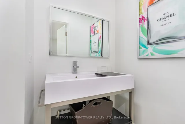 Additional image 34 of 25 Douglas Ave