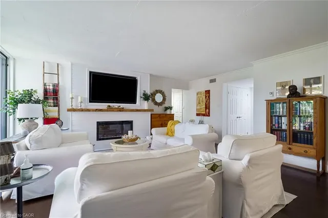 Additional image 8 of 150 Wilson St Unit 301