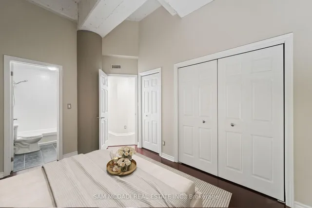 Additional image 12 of 80 King William St Unit 301