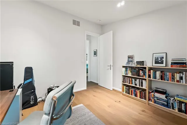 Additional image 21 of 154 Middletown Rd