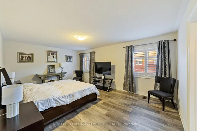 Additional image 21 of 24 MACBEAN Cres