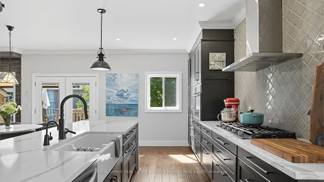 Additional image 12 of 47 Livingstone Dr