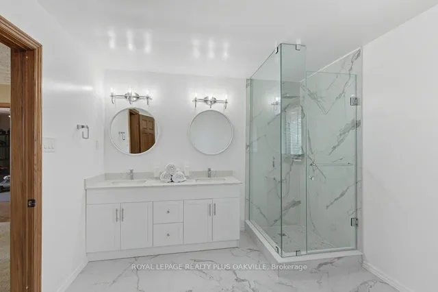 Additional image 25 of 67 Horizon Crt