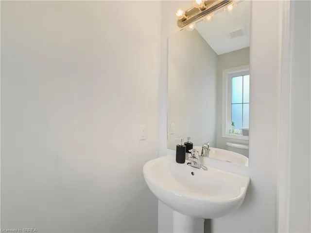 Additional image 9 of 69 Lloyd Davies Way