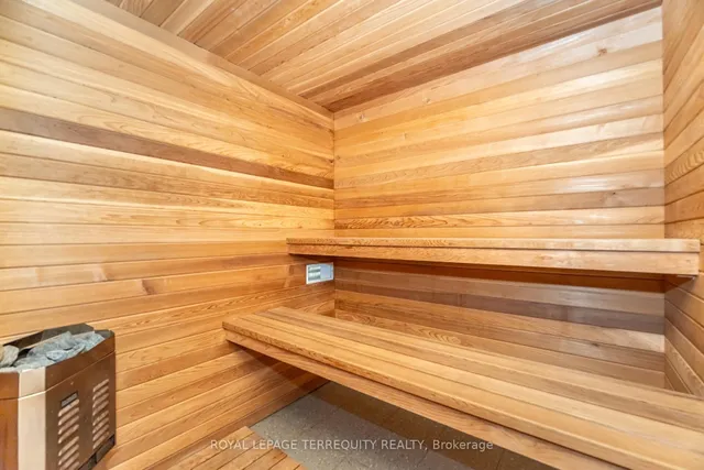 Additional image 38 of 77 GOVERNORS Rd Unit 204